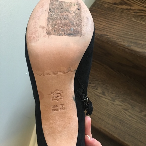 Shoes - Picture 2 of 3